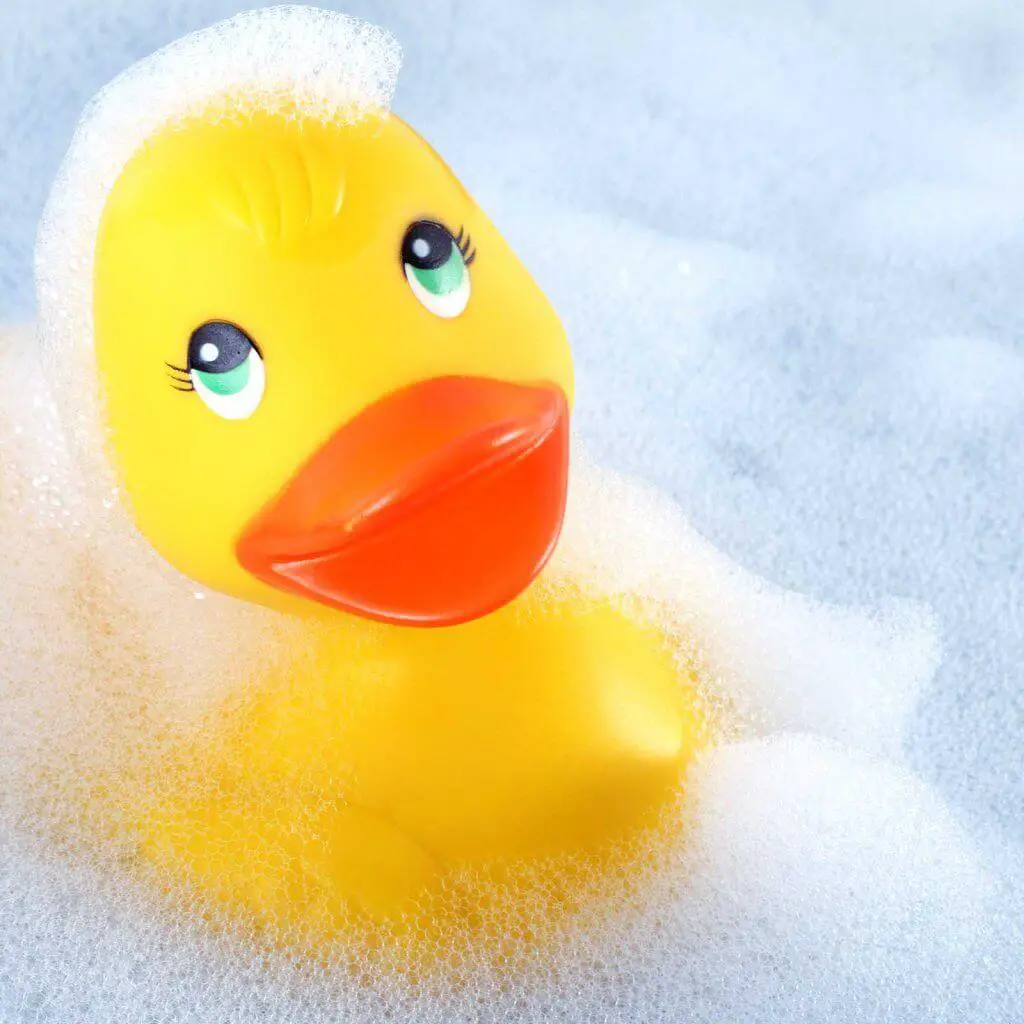 All about Sanitizing Bath Toys Naturally | Borncute.com