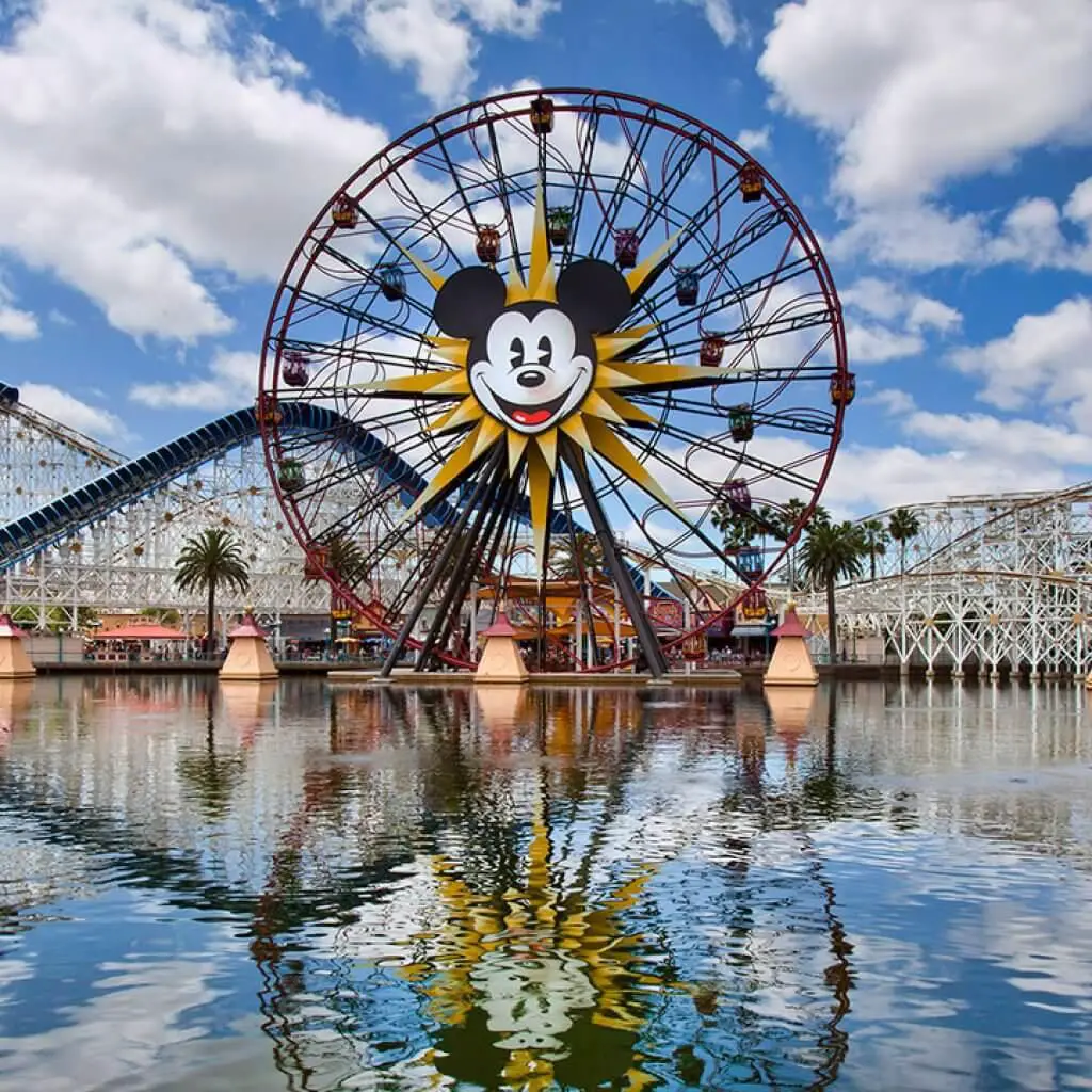 Disneyland-Best-Amusement-Parks-for-KIds-Blog-Page