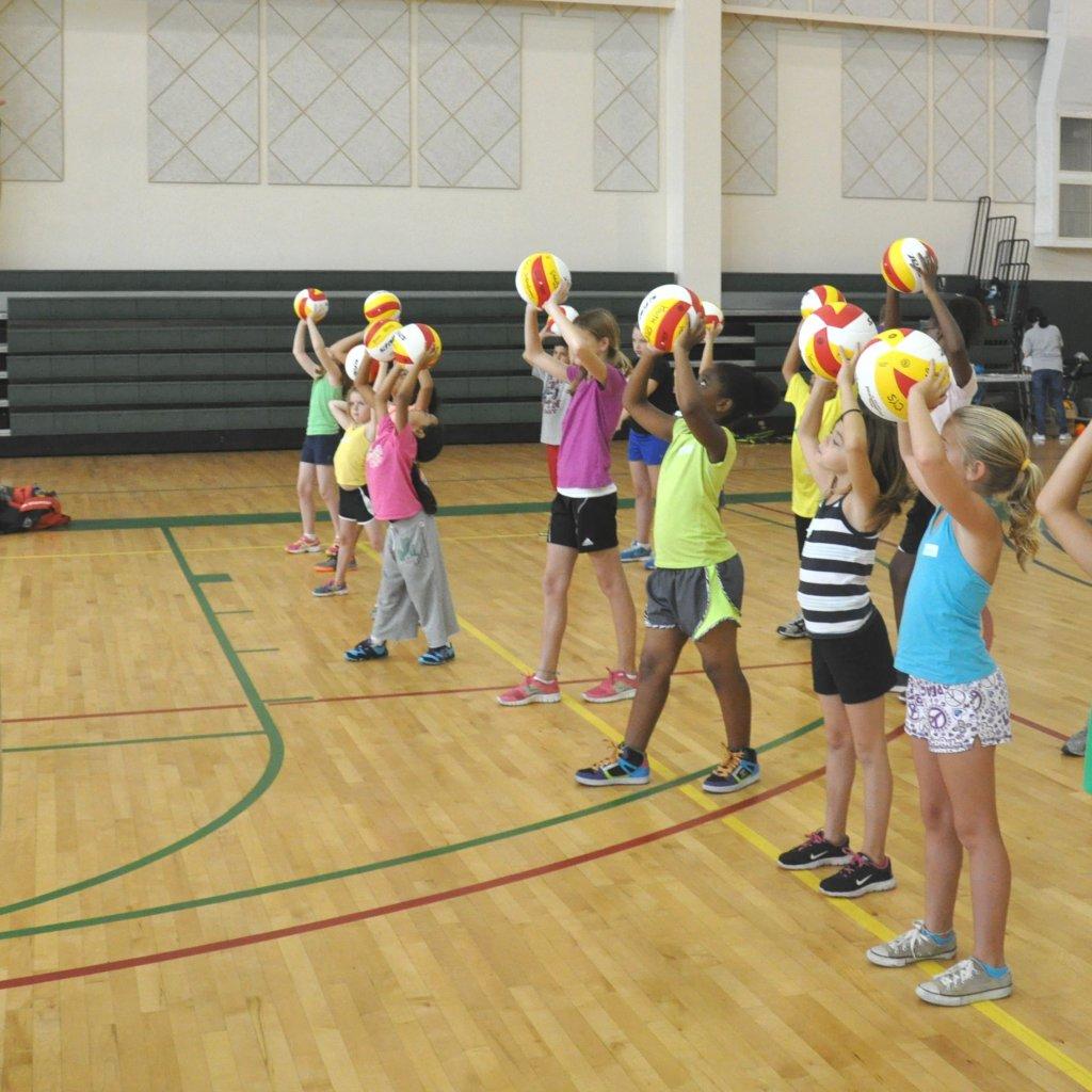 Kids-Playing-Vollyball-Team-Sports-Blog-Page