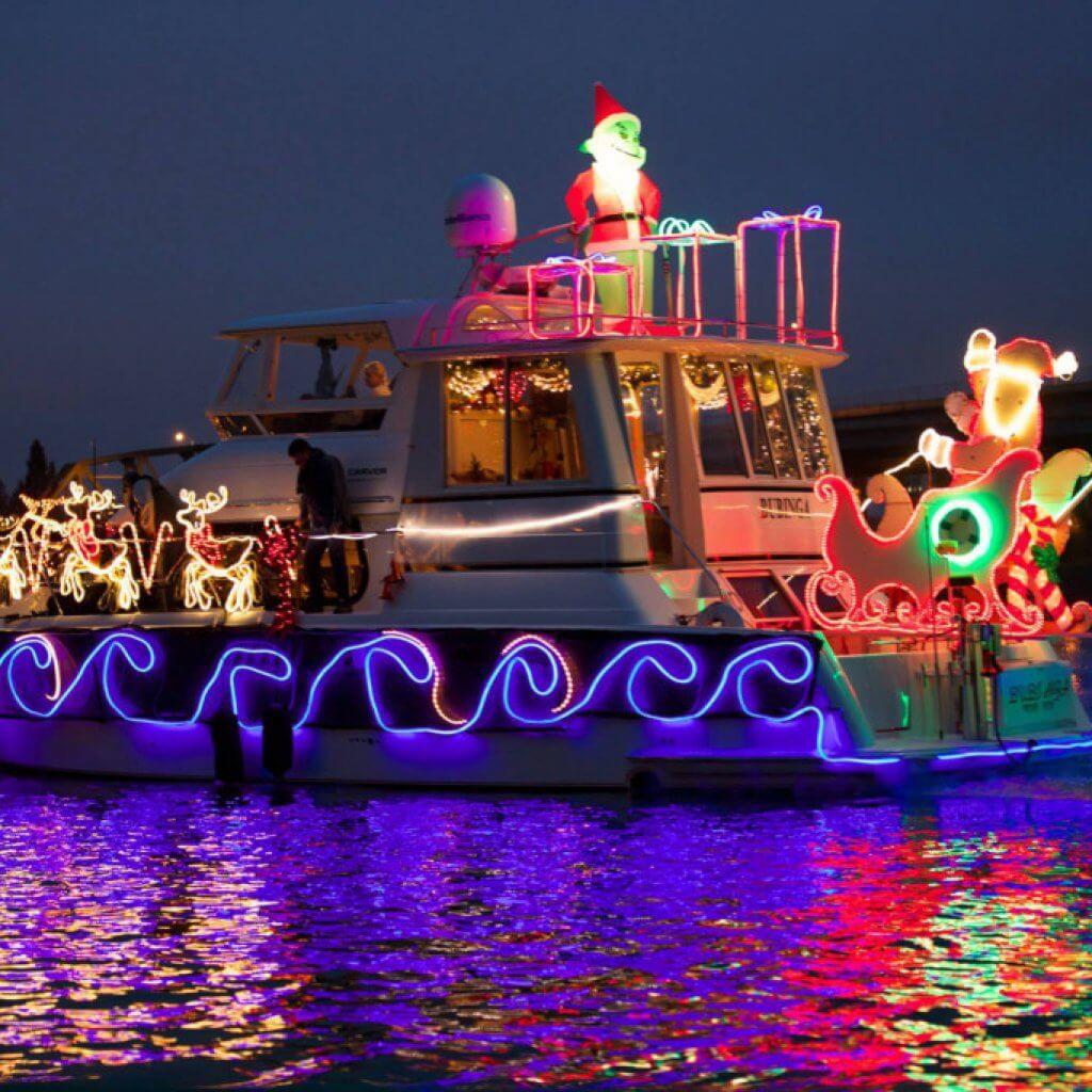 Christmas-Lights-On-The-Water-Holiday-Blog-Page