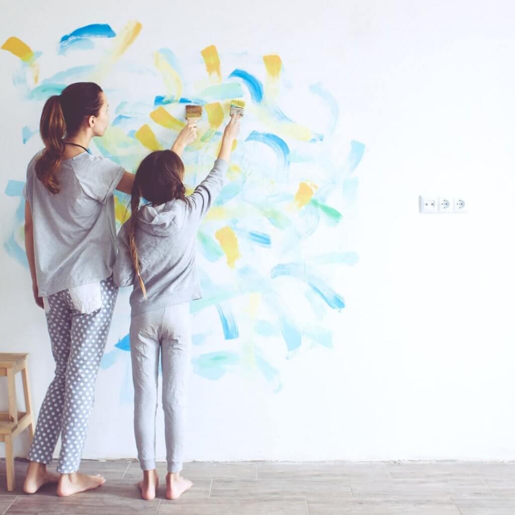 Parent-and-Daughter-Painting-Room-Greatest-Kids-Room-Themes