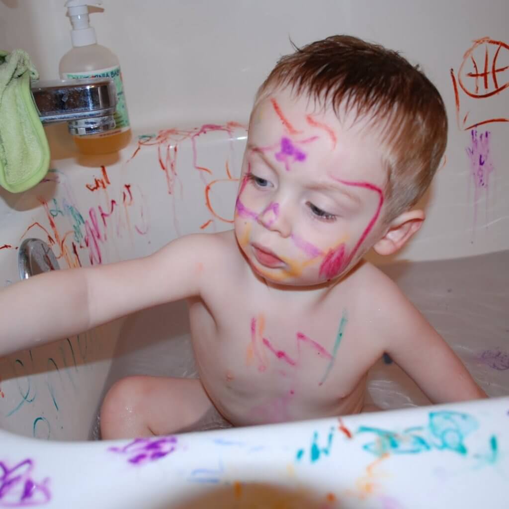 4 year old in bath-bathing blog page