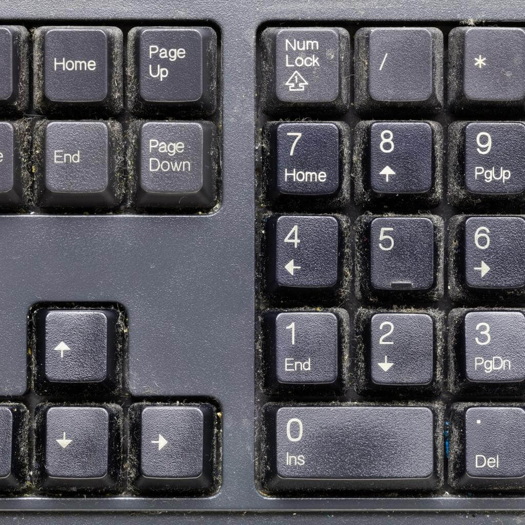 dirty-keyboard-home-cleaning-blog-page