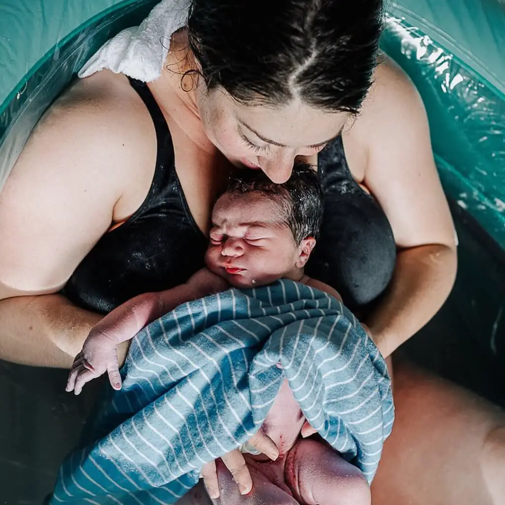 water-birth-images-for-blog-page