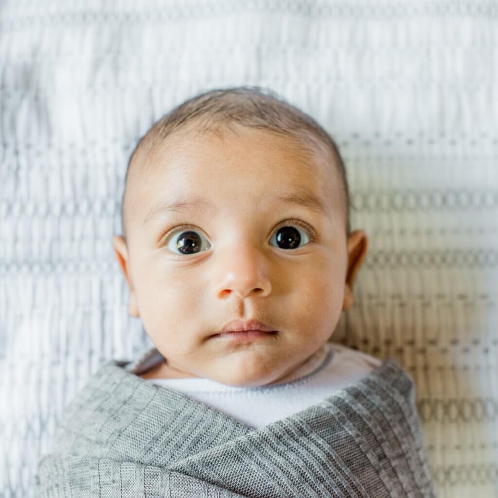 How Tuned in and Friendly Eye Contact Benefits your Infant l Borncute.com