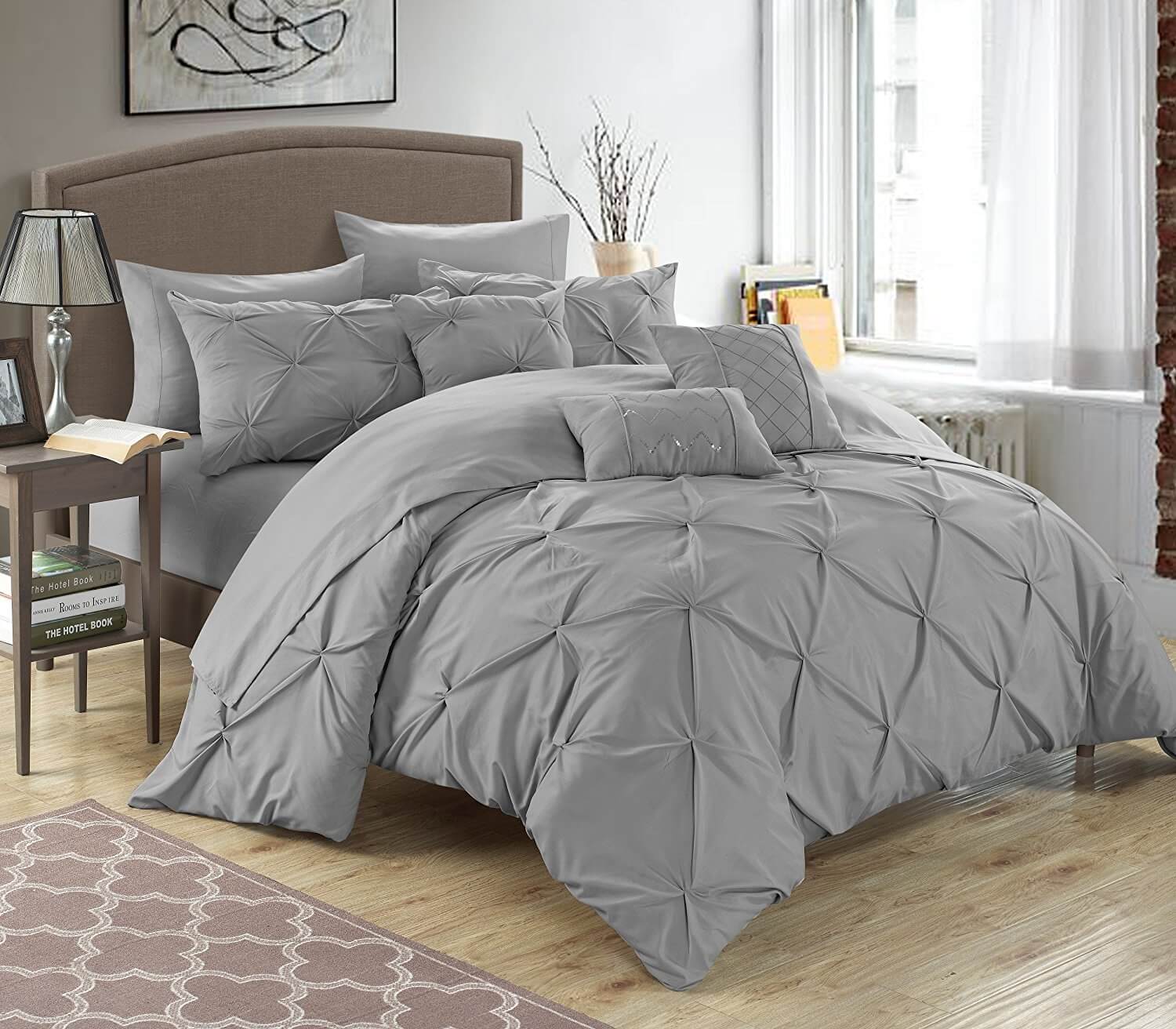 2. Chic Home 10 Piece Hannah