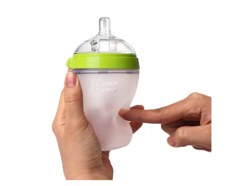 The Comotomo Baby Bottle is soft and has an anti-slip surface. 