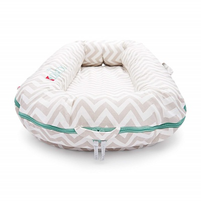 dockATot deluxe dock baby lounger front