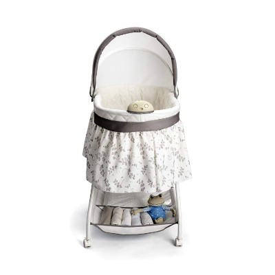 delta children sweet beginnings bassinet front view