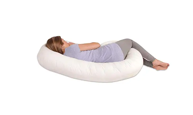 Snoogle Pregnancy Pillow has a removable , machine-washable cover.