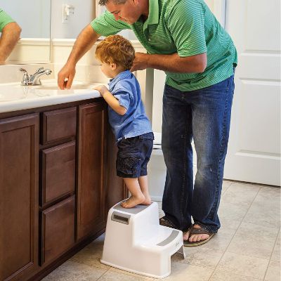 dreambaby2Up step stool wash hands