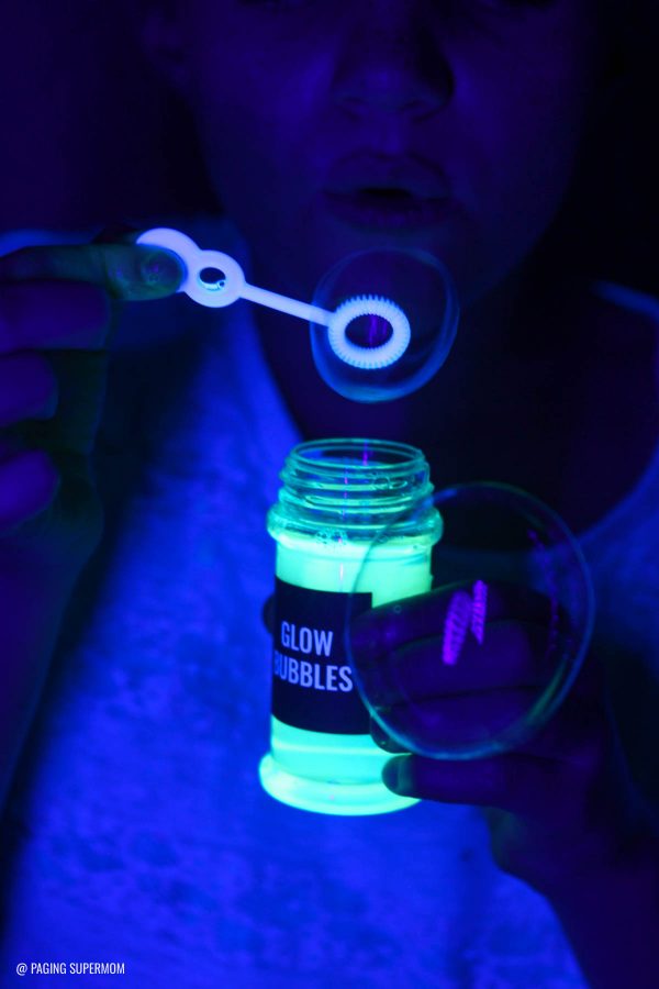 DIY glow bubbles