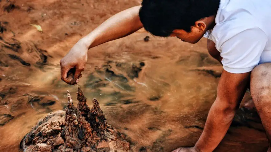 5 Reasons you Should Let your Kids Play in the Mud Here are 5 reasons why you should let your kids play in the mud.
