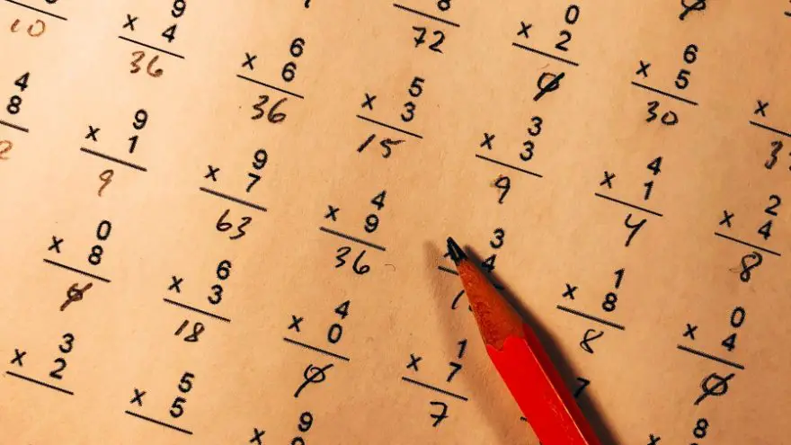 Helping a Child with ADHD/ADD Prepare for Exams Here are 5 tips for helping a child with ADHD or ADD prepare for exams.