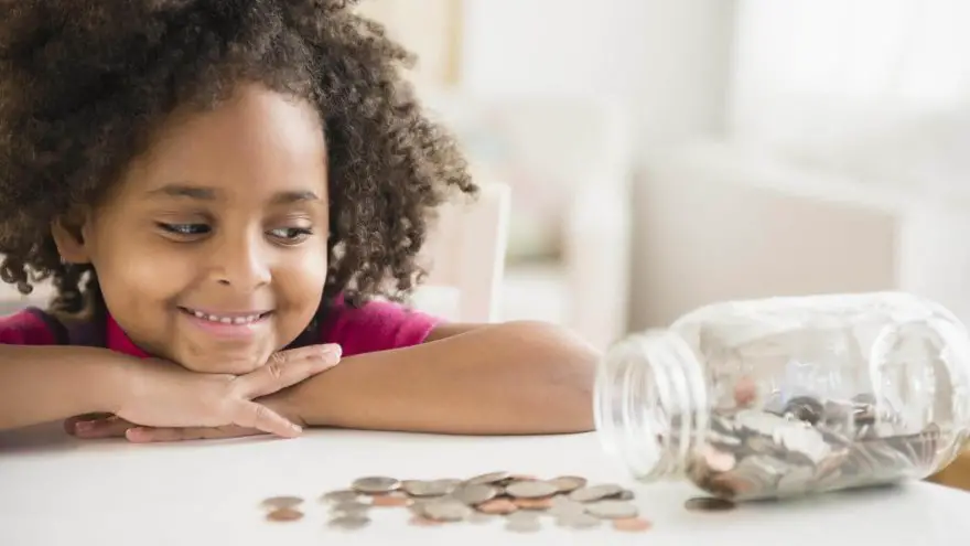 Teaching Your kid to Save Money: Useful Tips