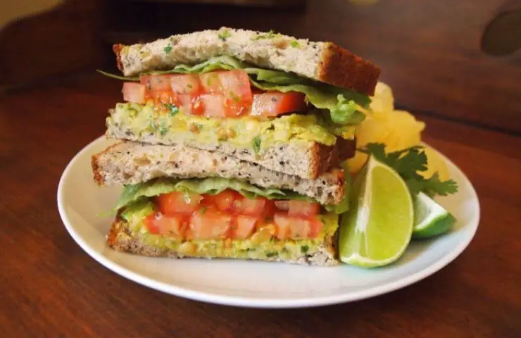 Check out 6 Easy Vegan Parent Meals with Lasting Nutrition.