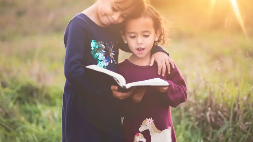 Summer break is finally here! Read about different creative ways to keep your kids' brains active during the summer.