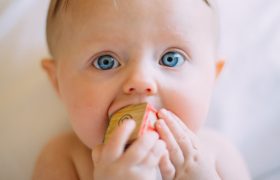 10 Best Toys for 3-Month-Olds Reviewed in 2023