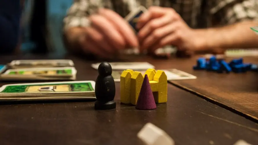 Here you can read all about the benefits of board games for your children.