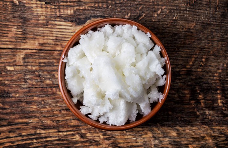 12 Ways to Use Coconut Oil in Your Family