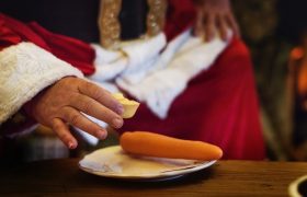 Stop Using “Santa is Watching” Threat this Christmas